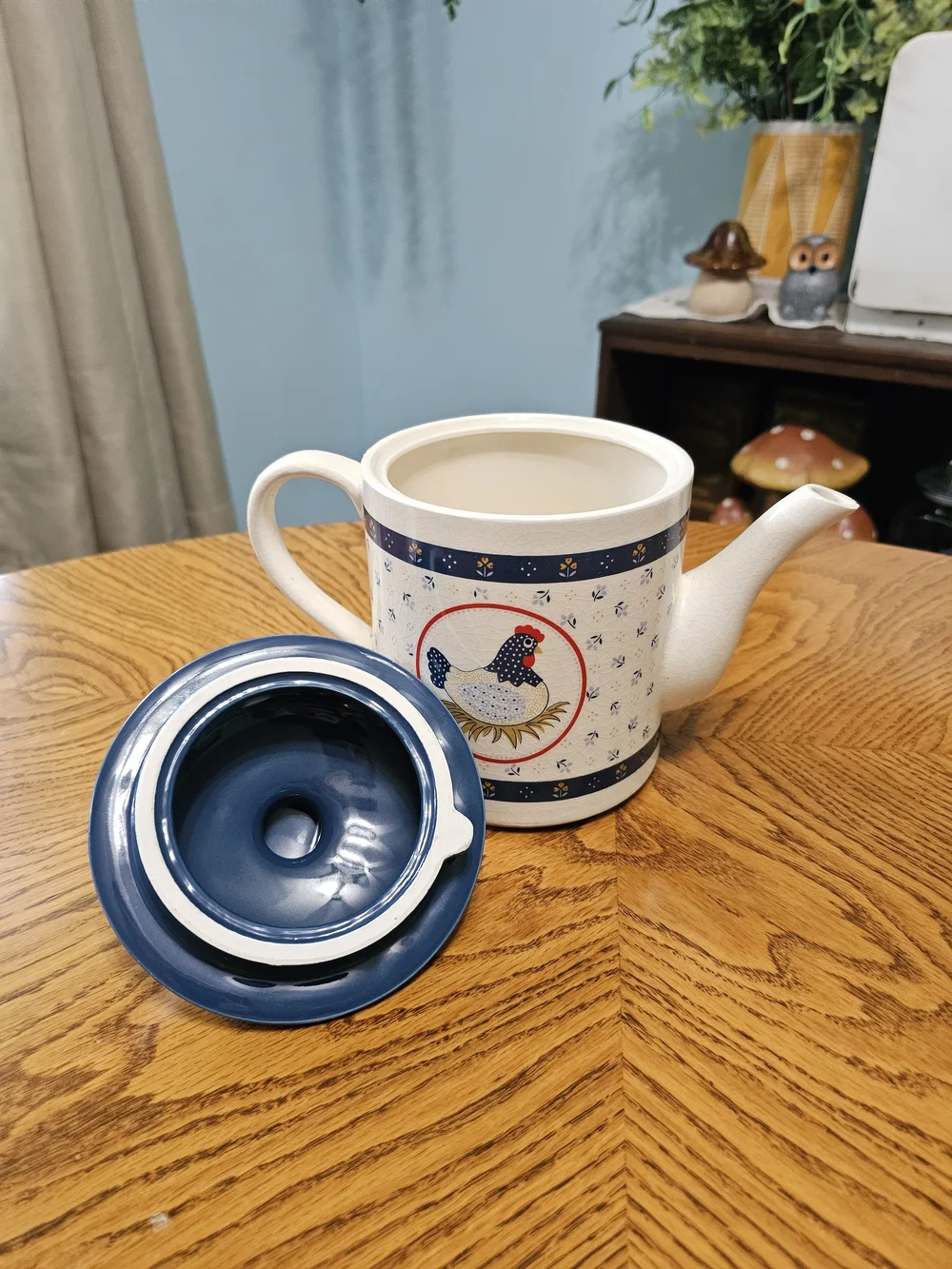 Vintage 80s Country Nesting Hen Ceramic Teapot Grandmacore Cottagecore